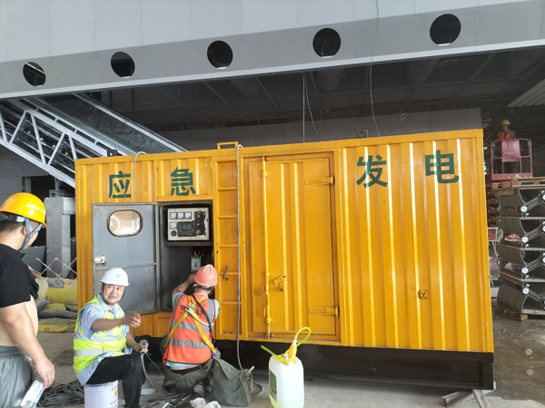 南湖怎样判断空气滤清器是否需要更换？